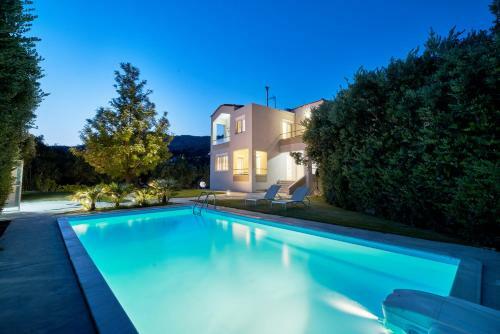 Villa Charma - Wonderful Villa With Private Pool And Garden