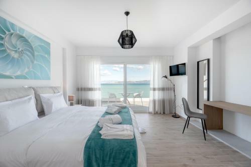 Hostal Costa Vasia Suites And Apartments