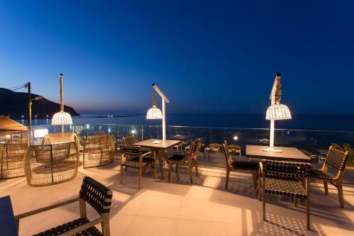 Epos Luxury Beach Hotel / Adults Only 16+