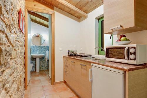 Kouloura Villa Sleeps 11 Pool Air Con Wifi