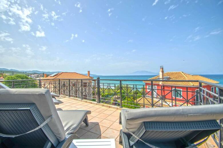 Villa Gousetis On The Beach