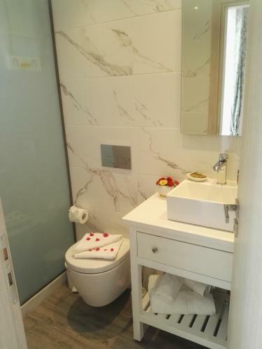 Bouganville Bed & Breakfast Stegna