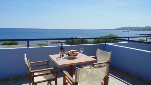 Paraktio Beach Apartments