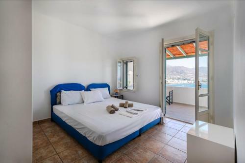 Villa Parikia Cove Mansion