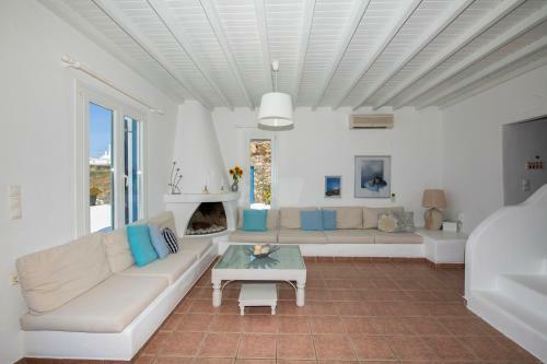 Serene Villa By Stylish Stays