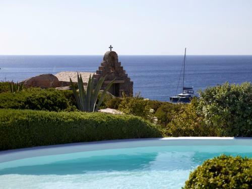 Paraga Villa Sleeps 32 With Pool And Air Con