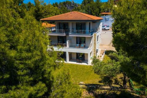 Akrogiali Villas