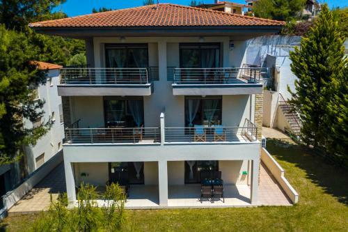 Akrogiali Villas