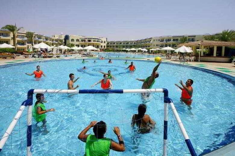 Hotel Tropicana Grand Oasis