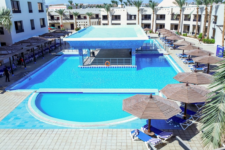 Blend Club Aqua Hotel