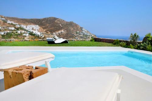 Elia Villa Sleeps 5 With Pool And Air Con