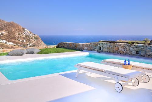 Villa In Elia Sleeps 6 With Pool And Air Con