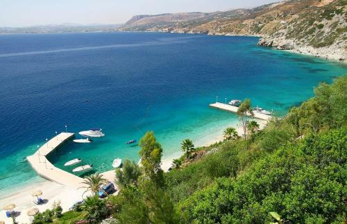 Apartamento Theseus Sea Side Studio With Private Beach!