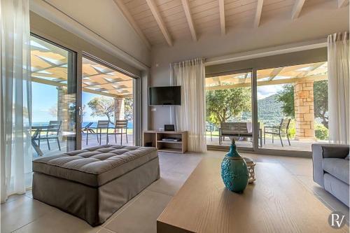 Limni Keriou Villa Sleeps 8 Wifi