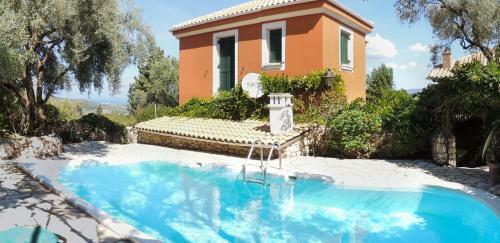 Katouna Villa Sleeps 5 With Pool Air Con And Wifi