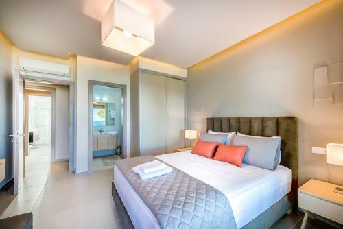 Limni Keriou Villa Sleeps 6 With Pool And Air Con