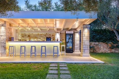 Limni Keriou Villa Sleeps 6 With Pool And Air Con