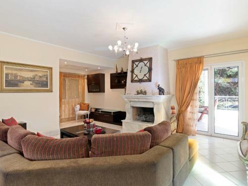 Enchanting Villa In Chalcis With Terrace