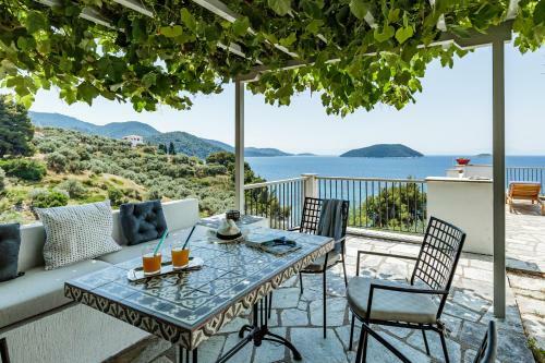 Hostal Stamatiou Estate