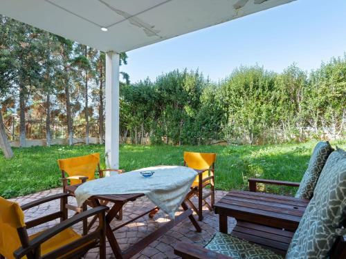 Decent Holiday Home In Chalcis With Garden