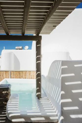 Mykonos Residence Villas & Suites