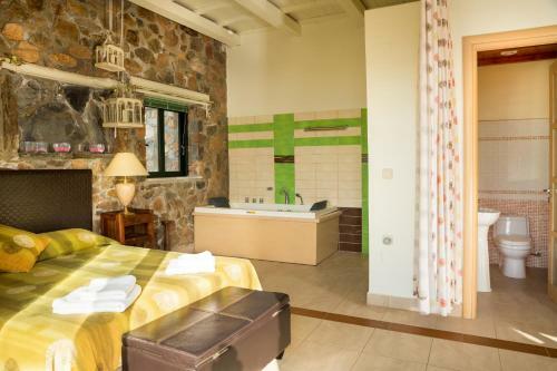 Meliti Sunset View & Private Pool Villa With Jacuzzi 4 Couples