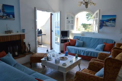 Villa Iokasti (sea View)