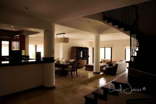 Villa Pearl Court 1111 At Pristine Bay