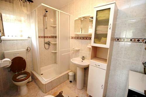 Apartment With One Bedroom In Vinisce With Wifi