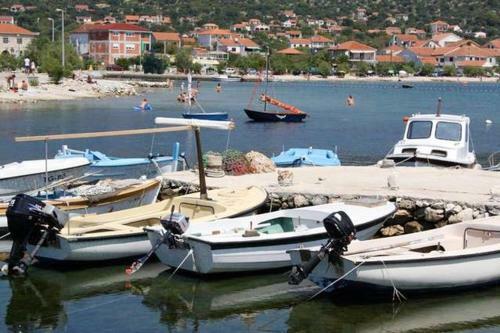 Apartment With One Bedroom In Vinisce With Wifi