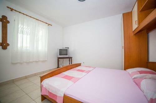 Apartments Ned-with Terrace