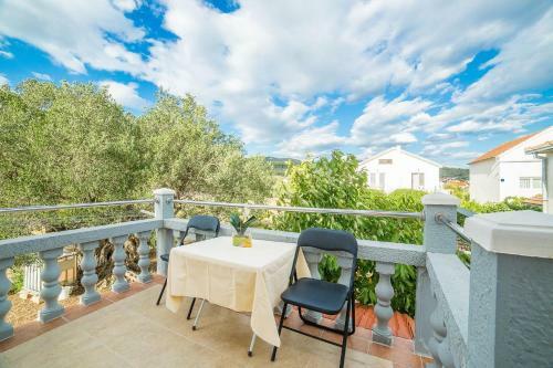 Apartments Ned-with Terrace