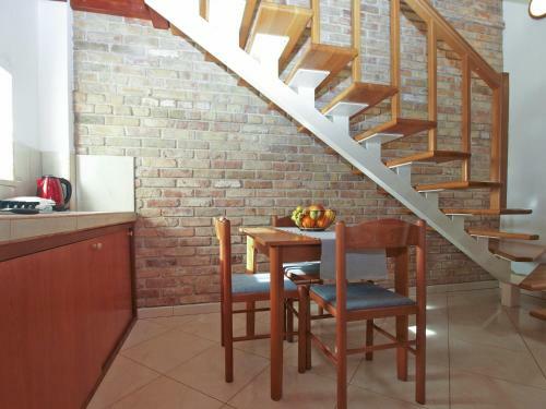 Apartments Helena 1992