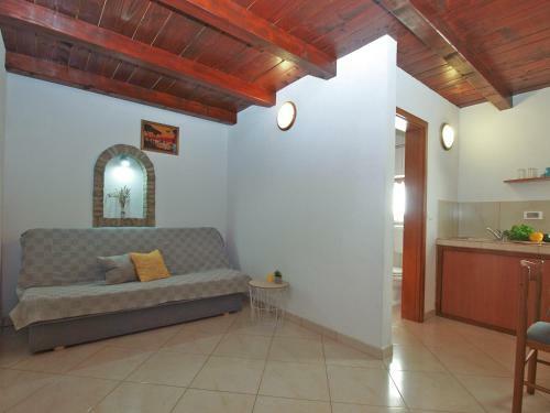 Apartments Helena 1992