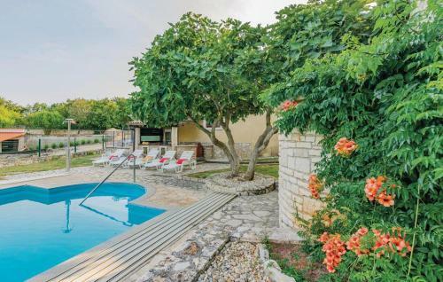 Apartments Helena 1992