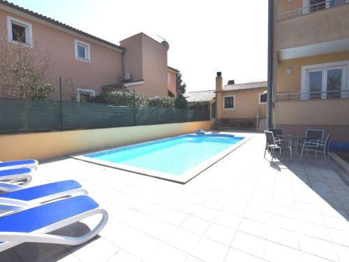 Modern Apartment In Pula With Swimming Pool
