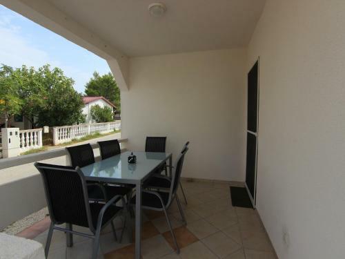 Apartments Sea Breeze