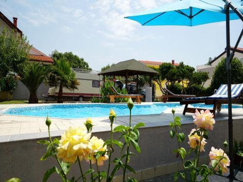 Luxurious Villa In Vir With Swimming Pool