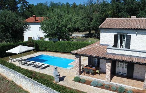 Villas Sino?i?i By Istarski Dvori