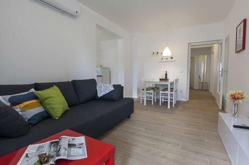 Apartments Emil-close To The Beach