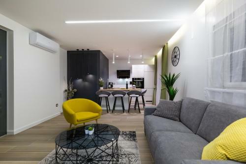 Marcius Luxury Apartment With Jacuzzi & Sauna