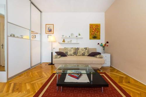 Cozy Apartment In A Great Location With A Private Parking - Ae1184