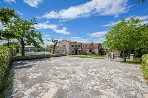 Villa Stauri