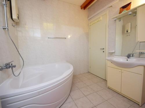 Holiday Home Na? Dom