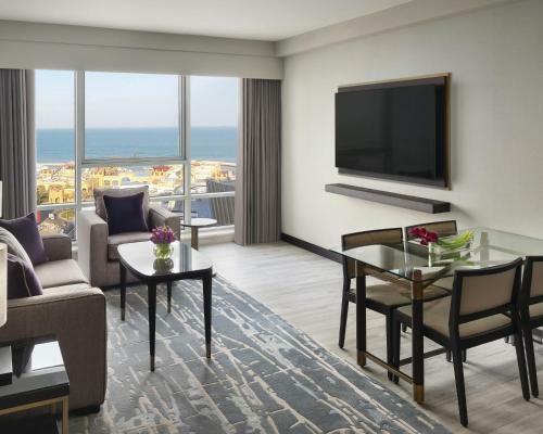 Hotel Al Manshar Rotana - Kuwait
