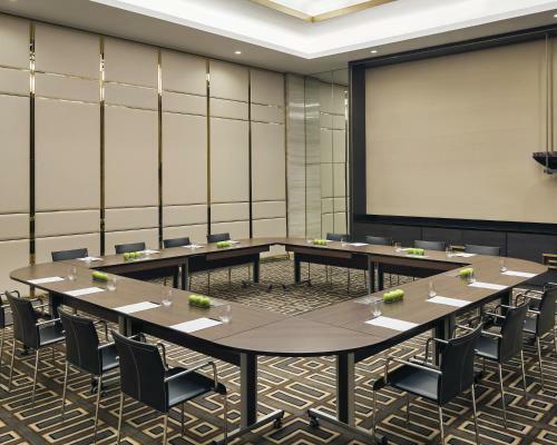 Hotel Al Manshar Rotana - Kuwait