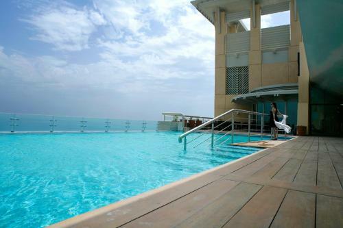 Hotel Al Manshar Rotana - Kuwait