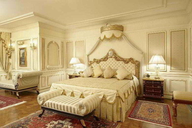 Sheraton Kuwait, A Luxury Collection Hotel