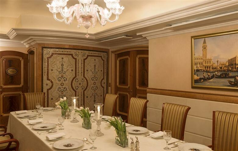 Sheraton Kuwait, A Luxury Collection Hotel