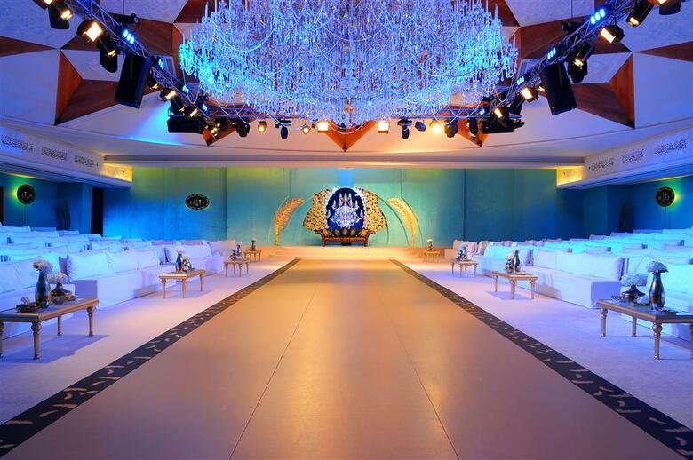 Sheraton Kuwait, A Luxury Collection Hotel